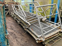 Vaste trap en bordessen