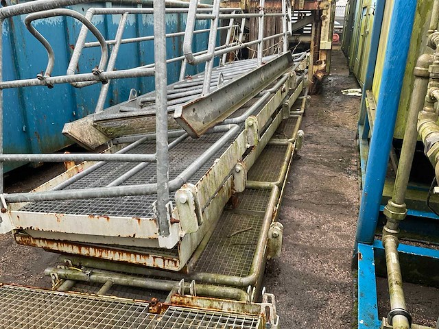 Vaste trap en bordessen - afbeelding 4 van  5