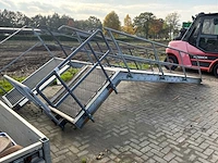 Vaste trap met bordes