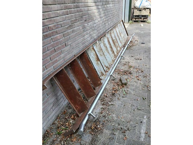 Vaste trap - afbeelding 2 van  2