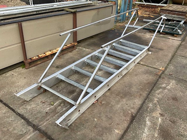 Vaste trap - afbeelding 1 van  1