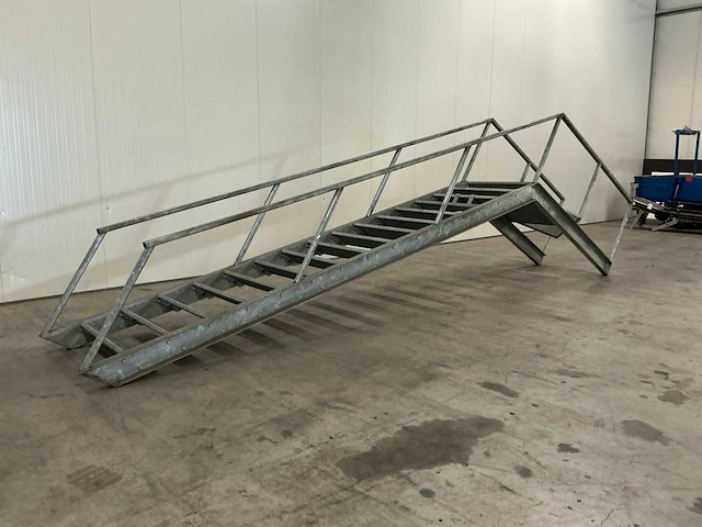 Vaste trap - afbeelding 1 van  10