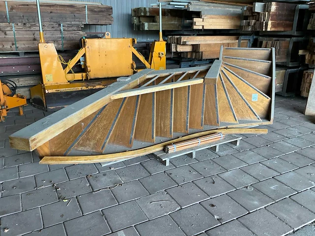 Vaste trap - afbeelding 1 van  4