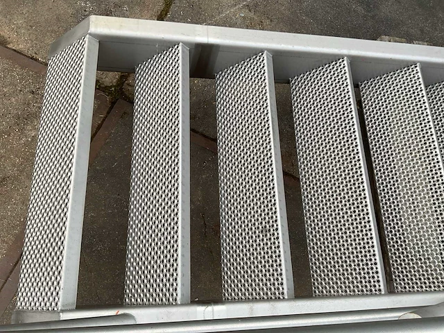 Vaste trap - afbeelding 1 van  5
