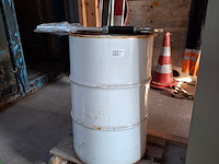 Vat a 205 liter hydrauliek olie recol / voler, 46 - afbeelding 1 van  2