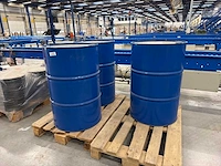 Vat met olie (3x)
