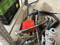 Vatpomp en hydrauliekslangen - afbeelding 3 van  5