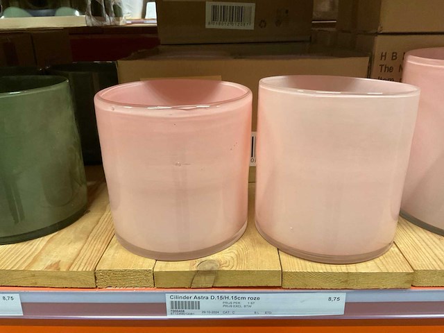 Vazen, bloempotten, cilinders - afbeelding 3 van  20