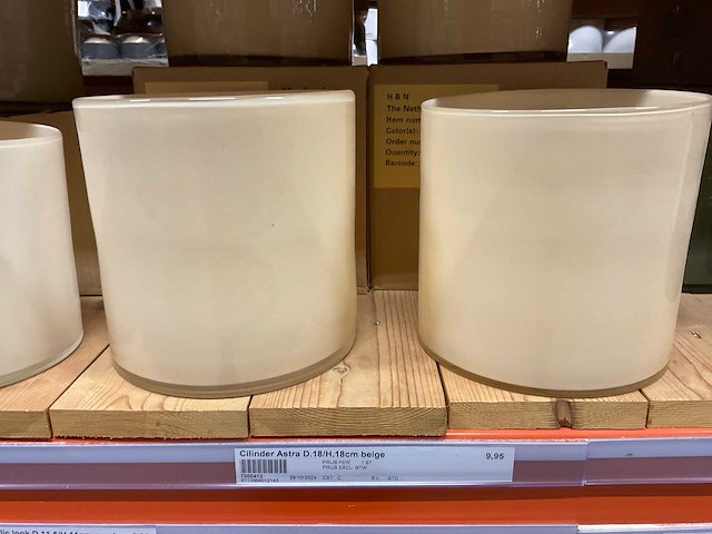 Vazen, bloempotten, cilinders - afbeelding 20 van  20