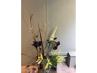 Vazen en kunstbloemen (8x) - afbeelding 3 van  3