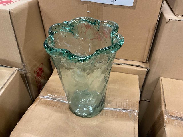 Vazen en schalen - afbeelding 13 van  17