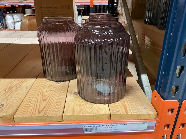 Vazen, kannen - afbeelding 5 van  19