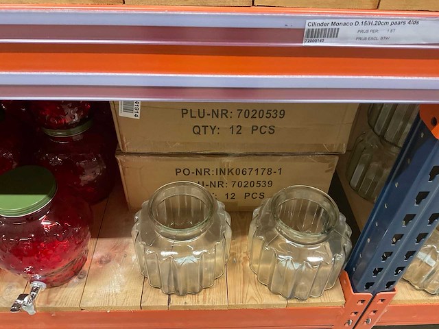 Vazen, kannen - afbeelding 6 van  19