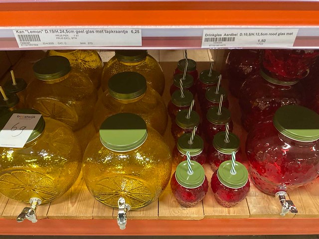 Vazen, kannen - afbeelding 8 van  19