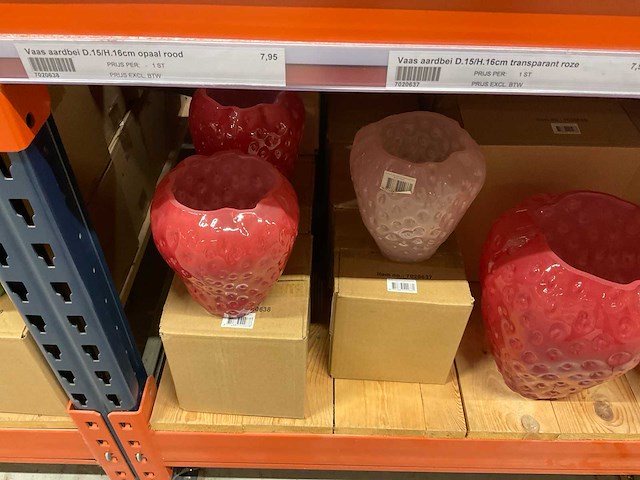 Vazen, kannen - afbeelding 11 van  19