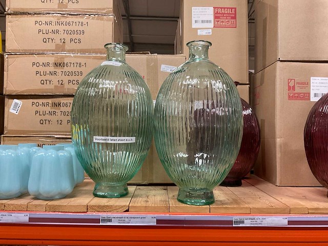 Vazen, kannen - afbeelding 14 van  19