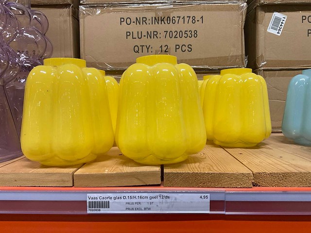 Vazen, kannen - afbeelding 17 van  19