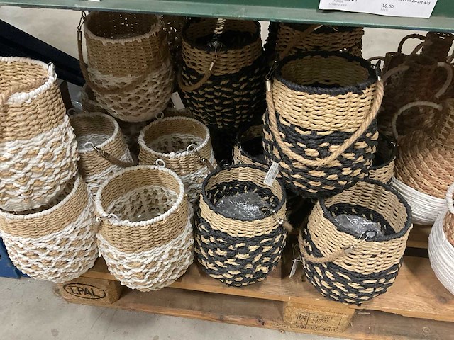 Vazen, lantaarns - afbeelding 11 van  22