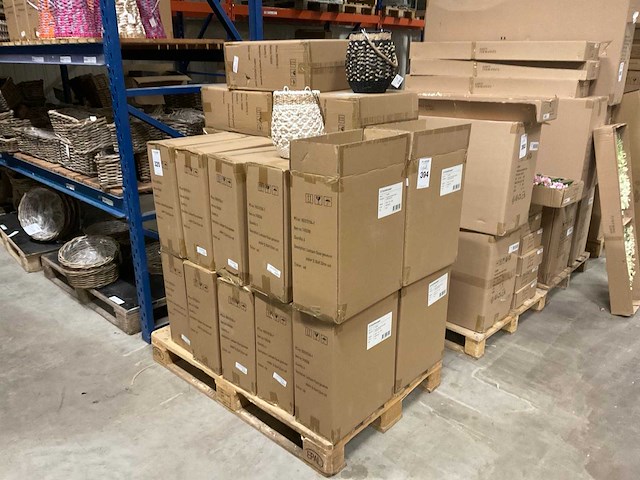 Vazen, lantaarns - afbeelding 1 van  22