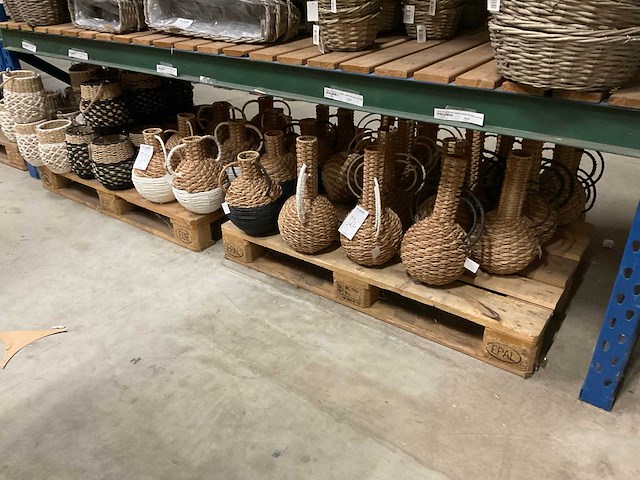 Vazen, lantaarns - afbeelding 16 van  22