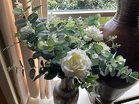 Vazen met kunstbloemen (2x) - afbeelding 3 van  4