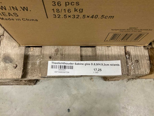 Vazen, theelichthouders, flesjes - afbeelding 14 van  21