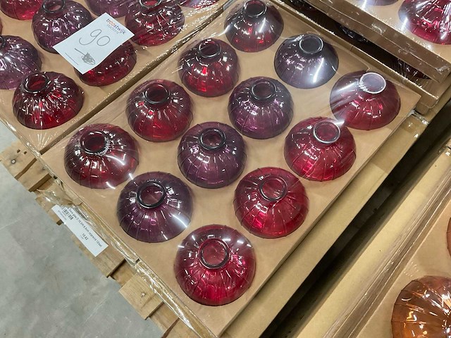 Vazen, theelichthouders, flesjes - afbeelding 4 van  14