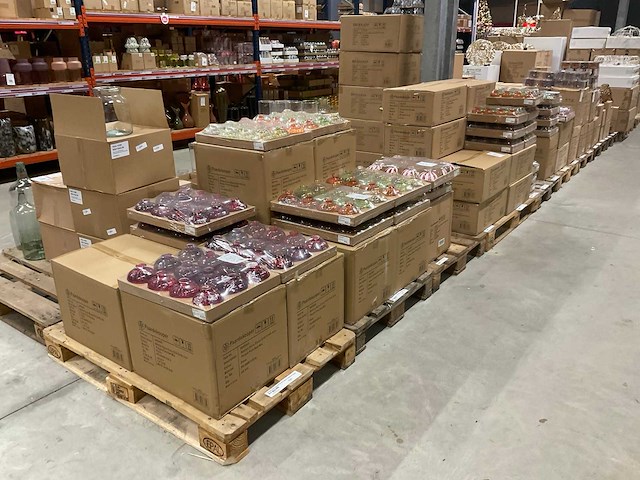 Vazen, theelichthouders, flesjes - afbeelding 7 van  14