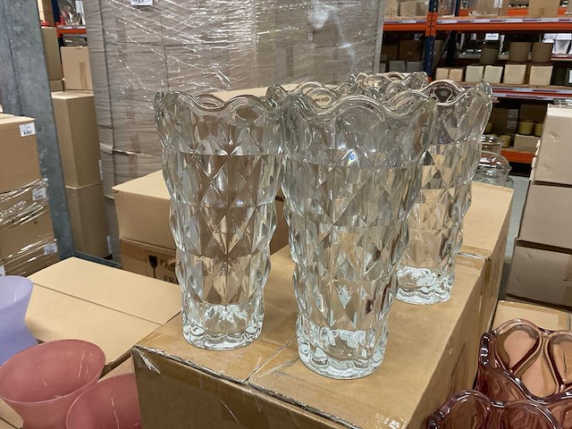 Vazen - afbeelding 32 van  36