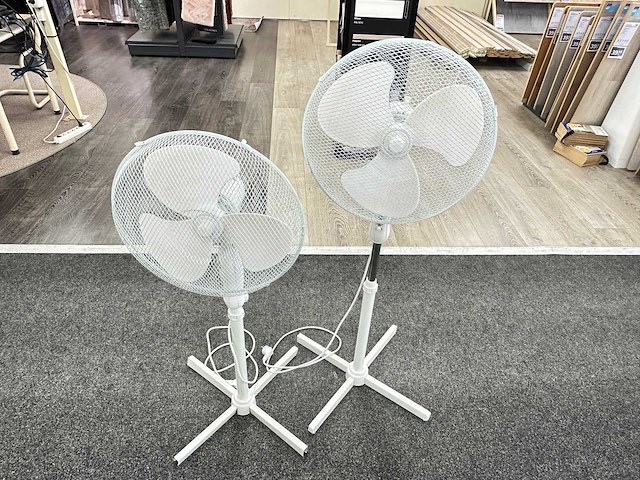 Vb - 41085 - ventilator (2x) - afbeelding 1 van  2