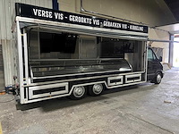 Vcoxx - 2003 - visverkoop - foodtrucks - afbeelding 15 van  16