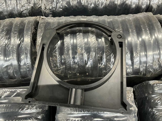 Vdl kunststof muurbeugel 140mm (120x) - afbeelding 3 van  4