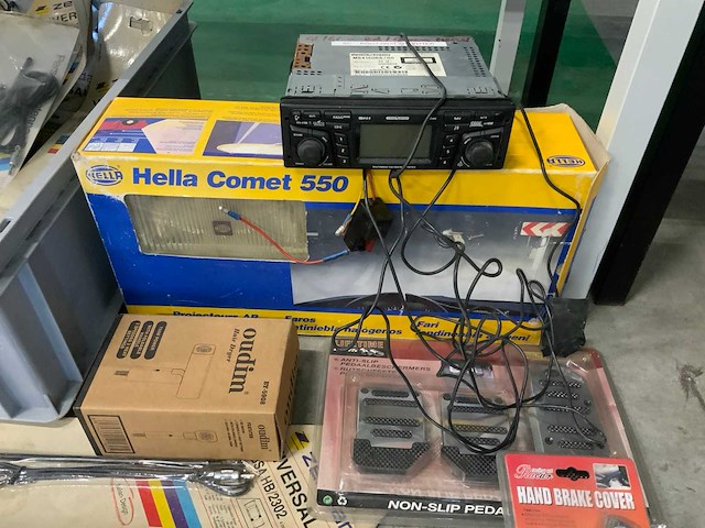 Vdo dayton auto navigatie radio - afbeelding 2 van  4