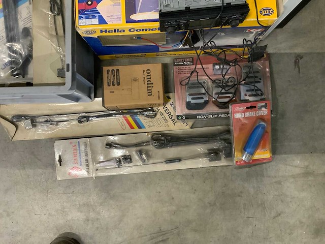 Vdo dayton auto navigatie radio - afbeelding 4 van  4