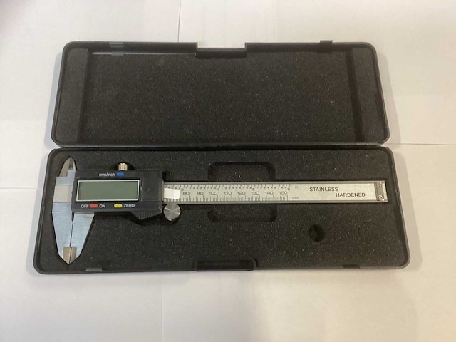 Vdt digitale schuifmaat rvs 150mm - afbeelding 1 van  2