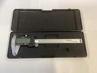 Vdt digitale schuifmaat rvs 150mm - afbeelding 1 van  2