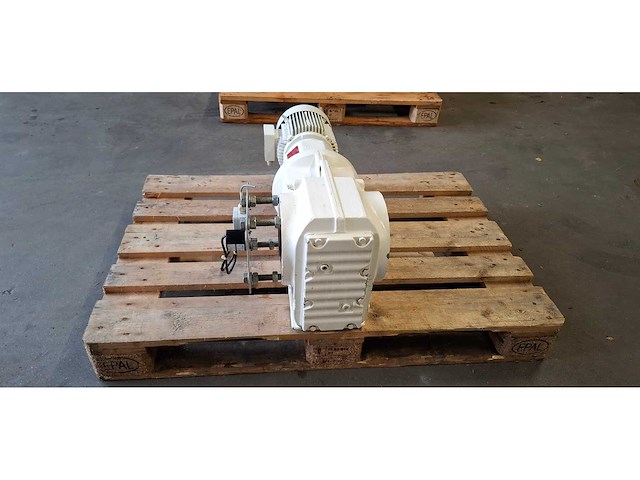 Vector - ka87r62 dt90l-4 - haakse kegelwielreductor - afbeelding 2 van  2