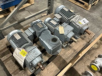Vector en sew motorreductor (4x) - afbeelding 1 van  9