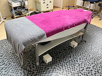 Veda cosmoderm behandeltafel - afbeelding 12 van  17