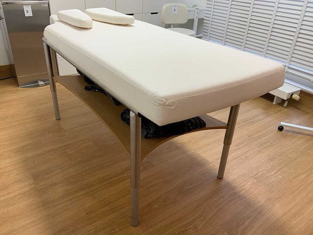 Veda cosmoderm behandeltafel - afbeelding 6 van  21
