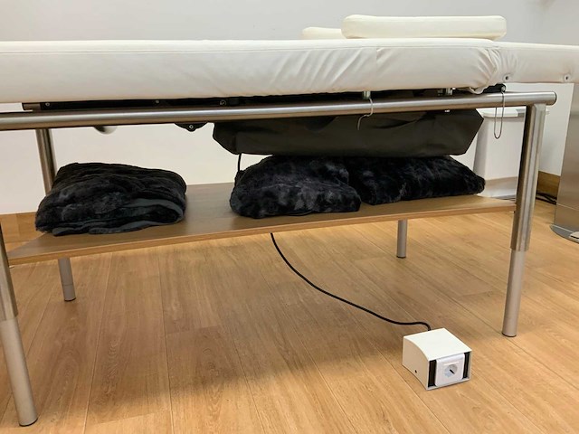 Veda cosmoderm behandeltafel - afbeelding 10 van  21