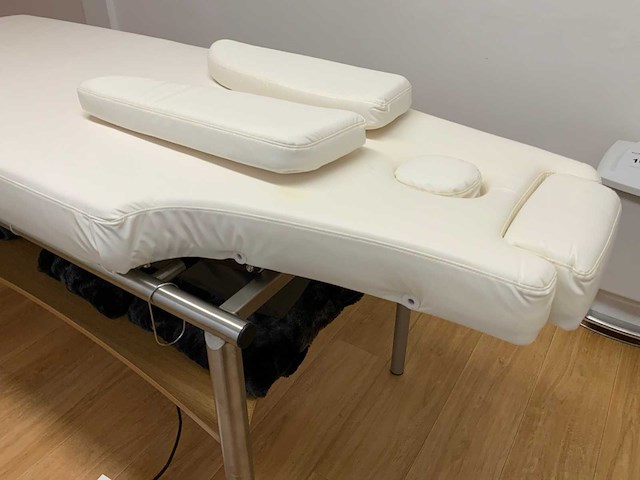 Veda cosmoderm behandeltafel - afbeelding 21 van  21
