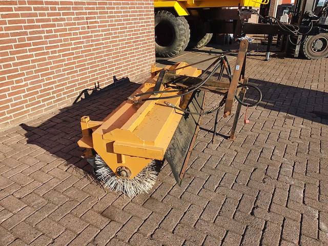 Veegbezem hydraulisch - afbeelding 4 van  7