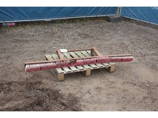 Veegborstel (aanbouwdeel) - afbeelding 1 van  1