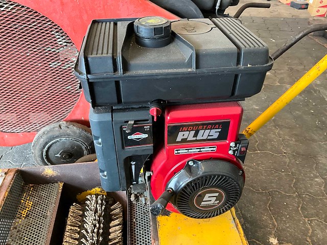 Veegmachine & compressor - afbeelding 3 van  9