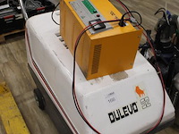 Veegmachine dulevo 52eh met acculader. - afbeelding 2 van  2