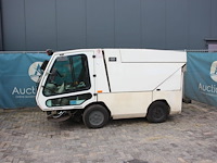 Veegmachine hmf 214 diesel 2007 - afbeelding 1 van  1