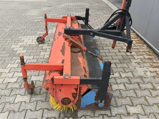 Veegmachine hydraulisch - afbeelding 3 van  7