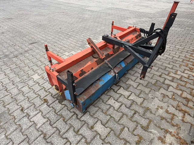 Veegmachine hydraulisch - afbeelding 4 van  7