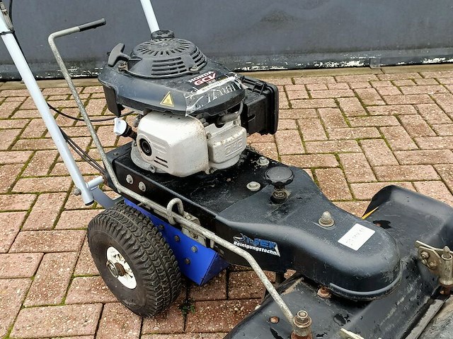 Veegmachine, iseki, hk70 honda gcv135 motor, 2010 - afbeelding 4 van  7